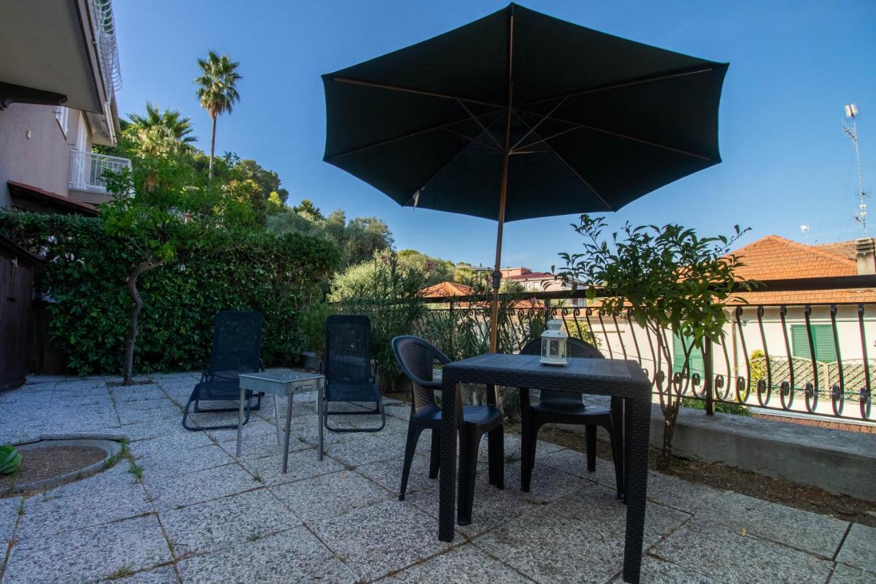 Luminoso Appartamento Con Ampia Terrazza San Bartolomeo Al Mare Exterior foto